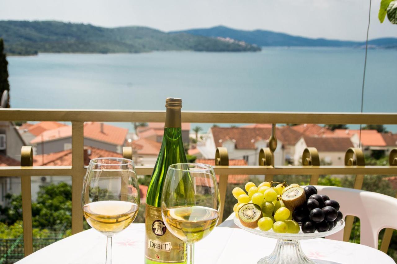 Apartmani Mila A1 & A2 & 3 Trogir Eksteriør billede