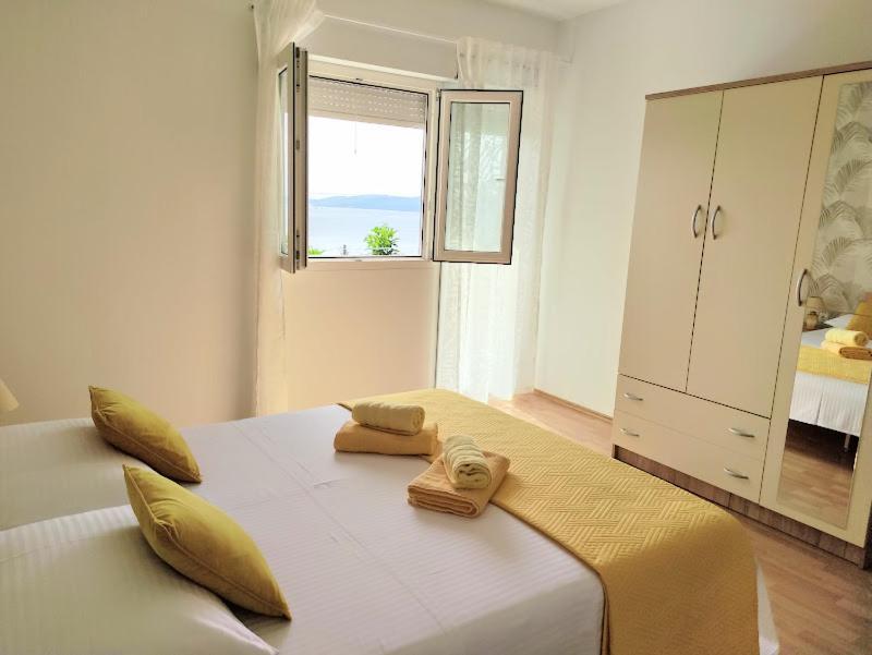 Apartmani Mila A1 & A2 & 3 Trogir Eksteriør billede